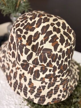 Tory Burch Bucket Hat